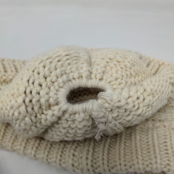 C.C. Exclusives Womens Knit Beanie Hat Cap Cream 100% Acrylic Cable Knit - Picture 12 of 12